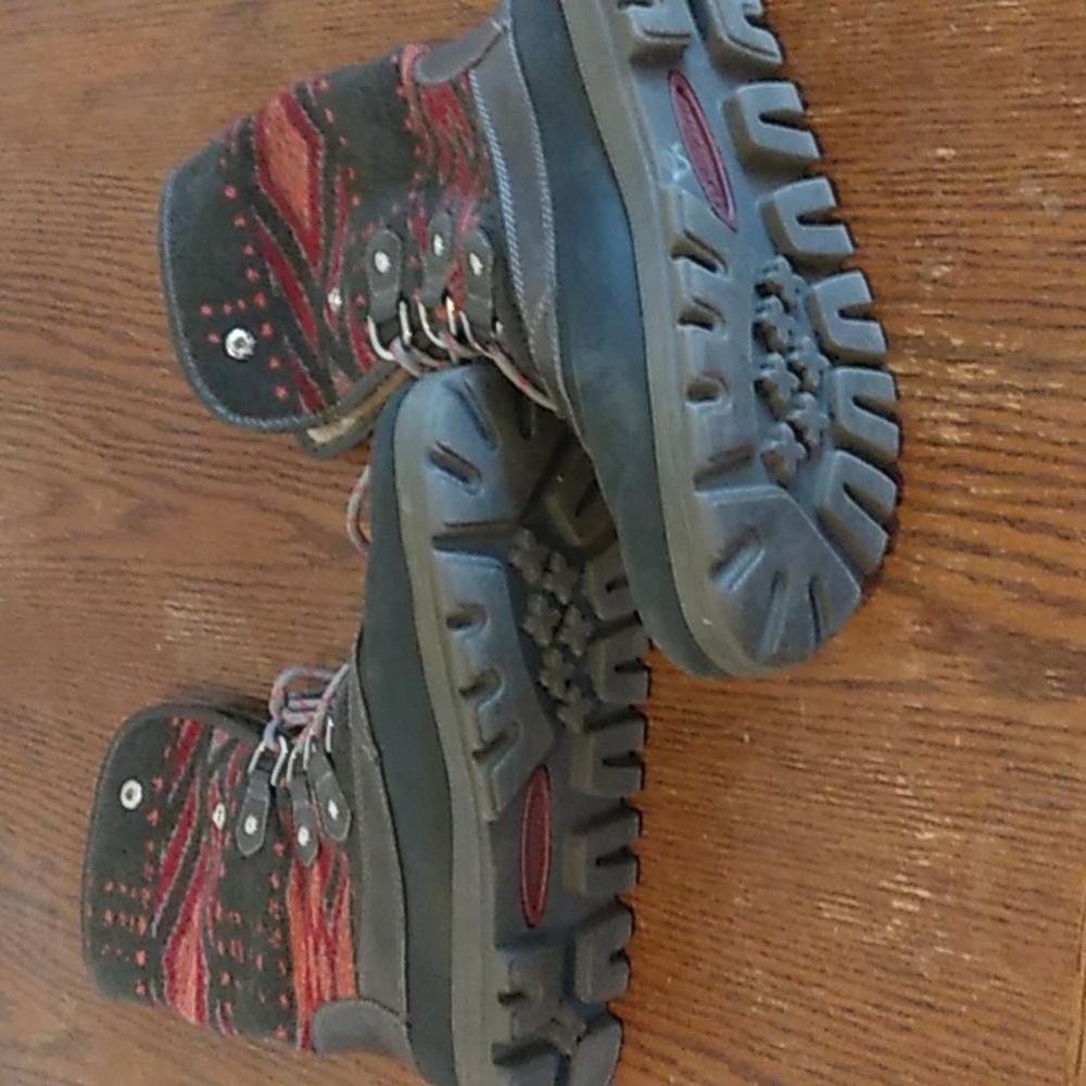 Baretraps boots